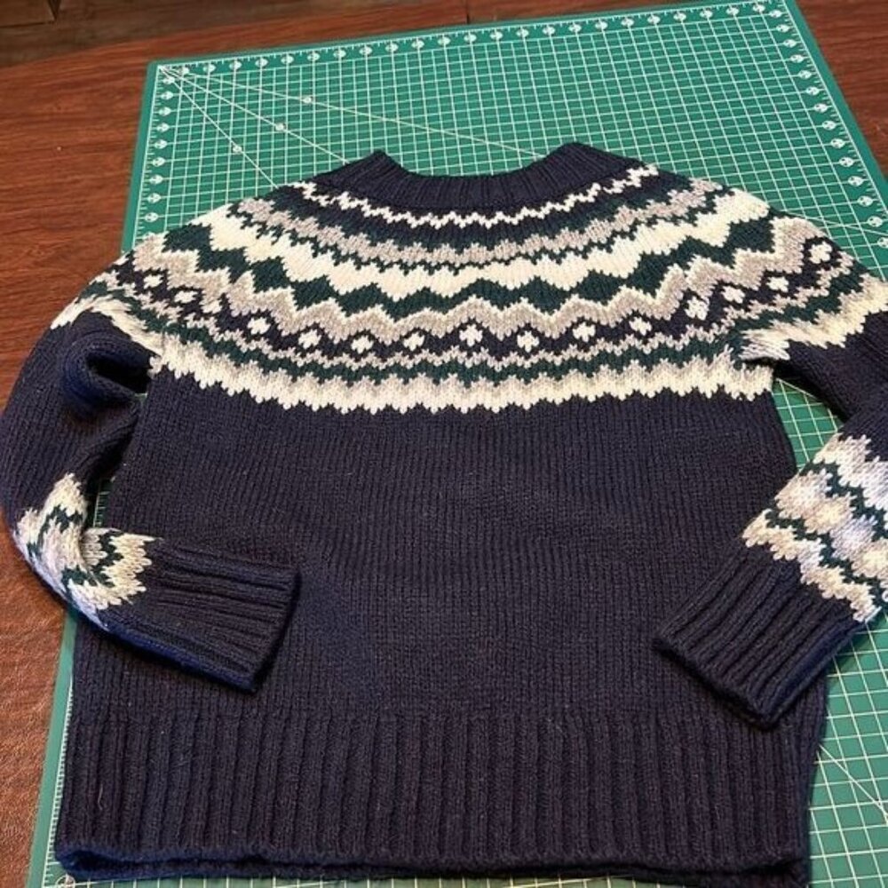 Banana Republic Nordic Raglan Sleeve Sweater size Small - Picture 3 of 5